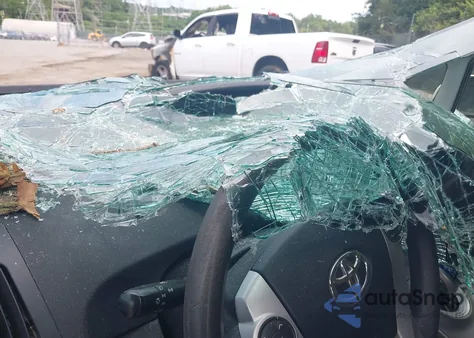 2014 Toyota Prius Three z USA, uszkodzony, nr VIN JTDKN3DU2E1760604